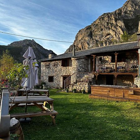 Apartamentos Rurales La Laguna Somiedo Valle de Lago Exteriör bild