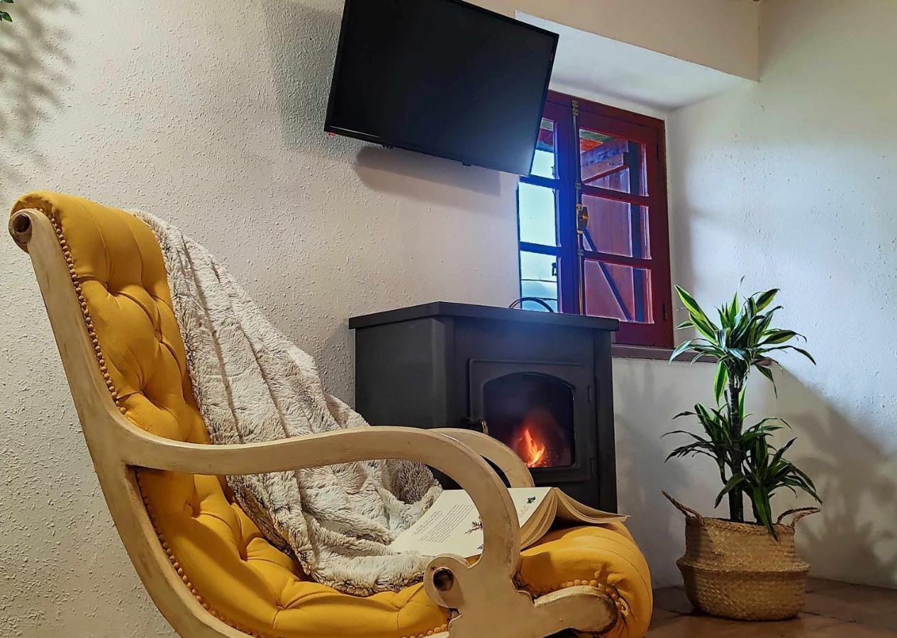 Apartamentos Rurales La Laguna Somiedo Valle de Lago Exteriör bild