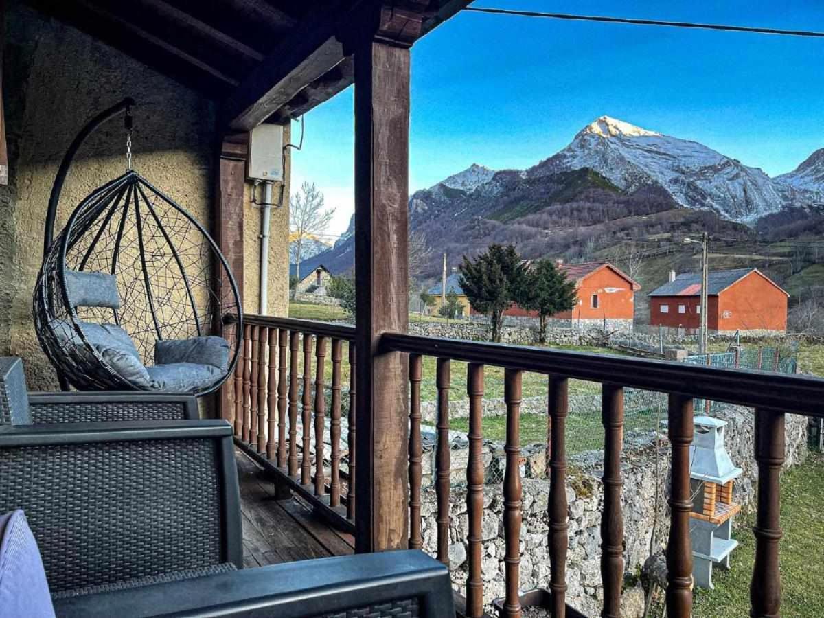 Apartamentos Rurales La Laguna Somiedo Valle de Lago Exteriör bild