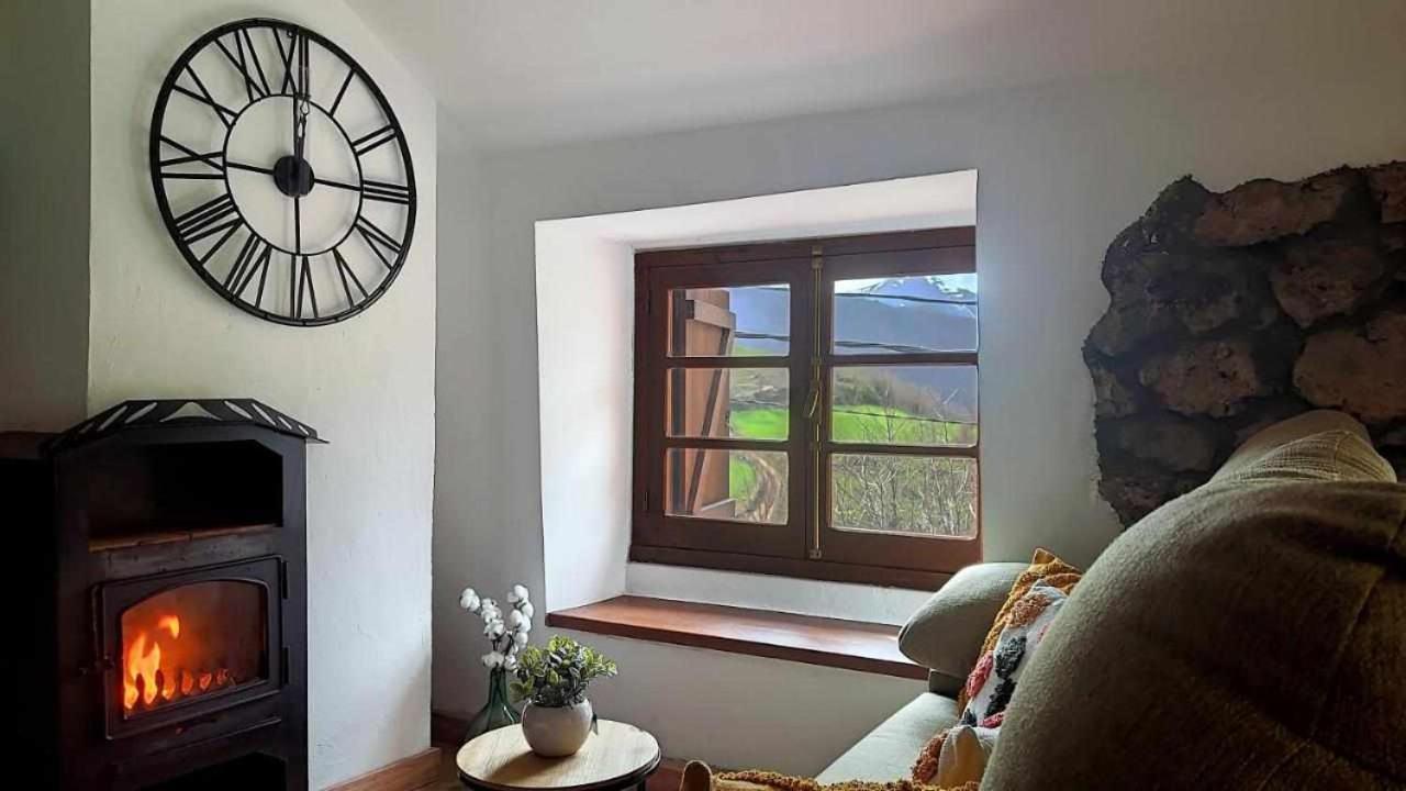 Apartamentos Rurales La Laguna Somiedo Valle de Lago Exteriör bild