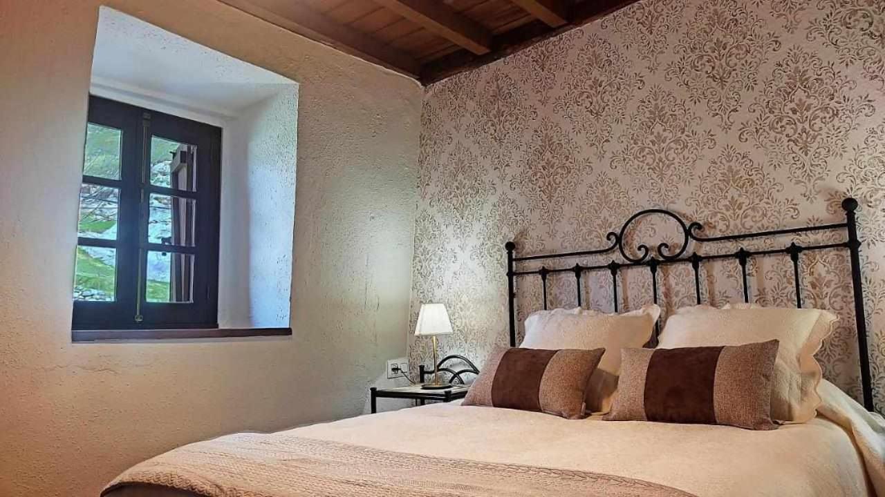Apartamentos Rurales La Laguna Somiedo Valle de Lago Exteriör bild