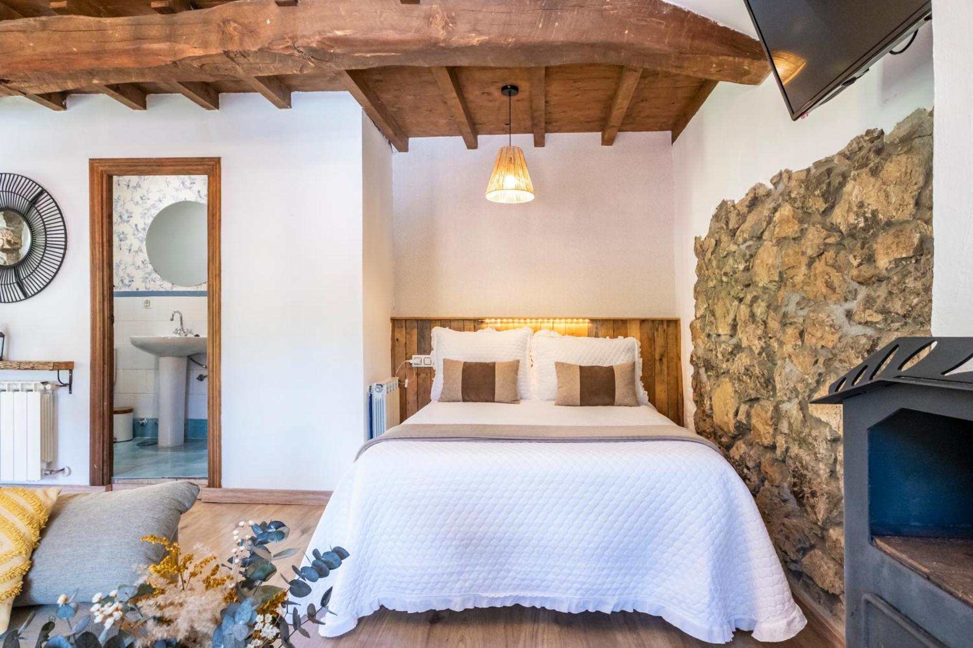 Apartamentos Rurales La Laguna Somiedo Valle de Lago Exteriör bild